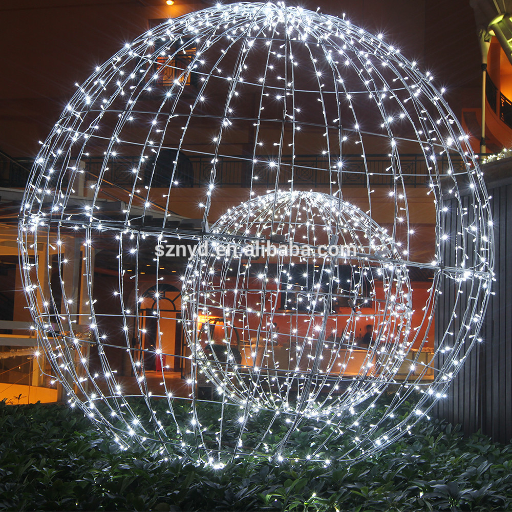 Large Outdoor Christmas Light Balls
 Top venda acender grandes bolas de natal ao ar livre para