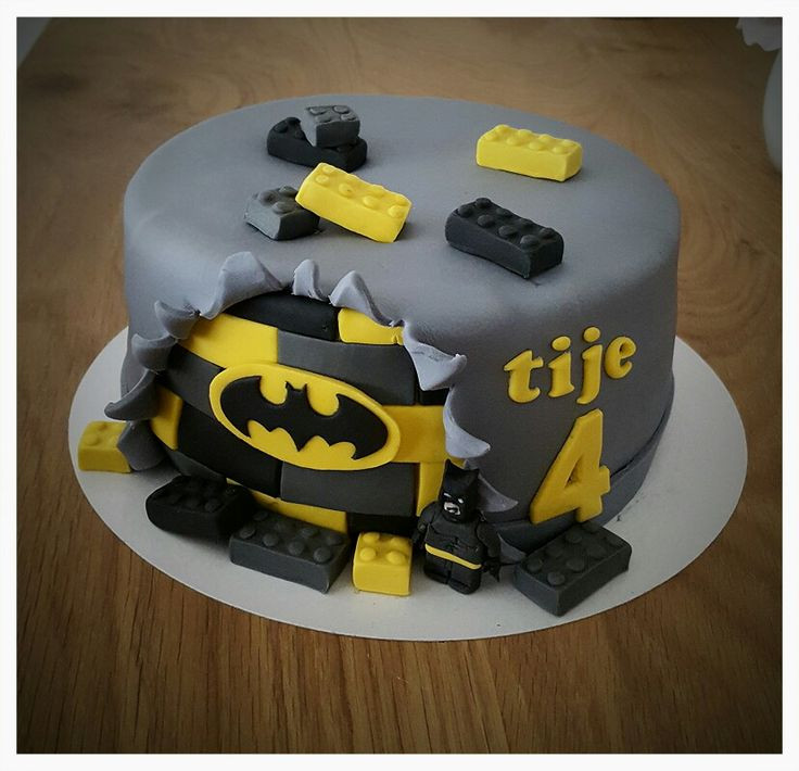 Lego Batman Birthday Cake
 Best 20 Lego batman cakes ideas on Pinterest