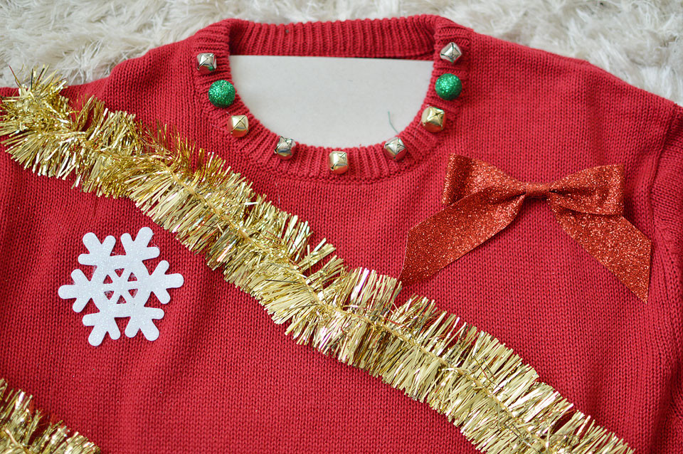 Light Up Christmas Sweater DIY
 DIY Light Up Ugly Christmas Sweater The Samantha Show A