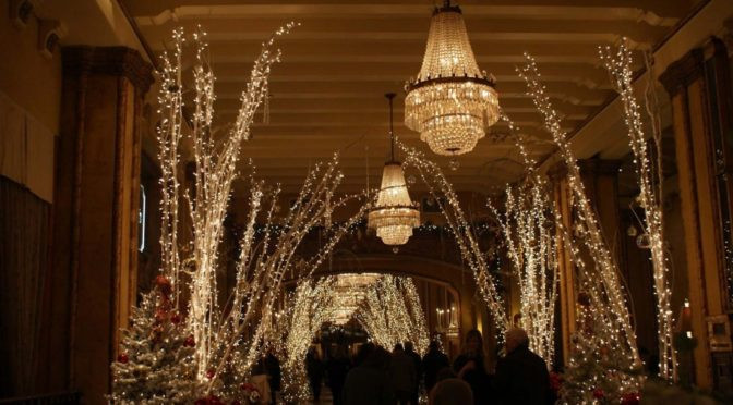 Lighted Indoor Christmas Decorations
 Top 30 Indoor Christmas Lights Decoration Ideas