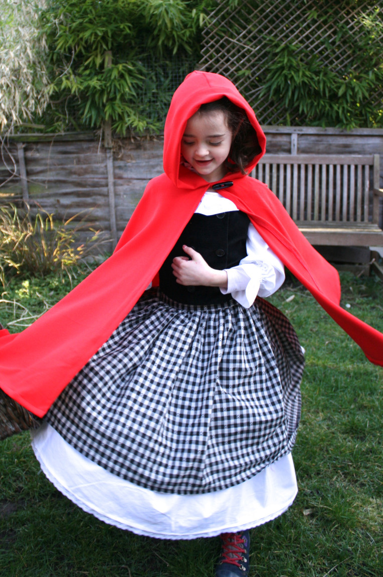 Little Red Riding Hood Costume DIY
 Little Red Riding Hood costume for World Book Day – Made