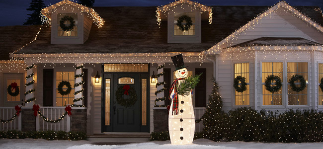 Lowes Outdoor Christmas Lights
 Make This the Year Your Holiday Lights Go Green DFD