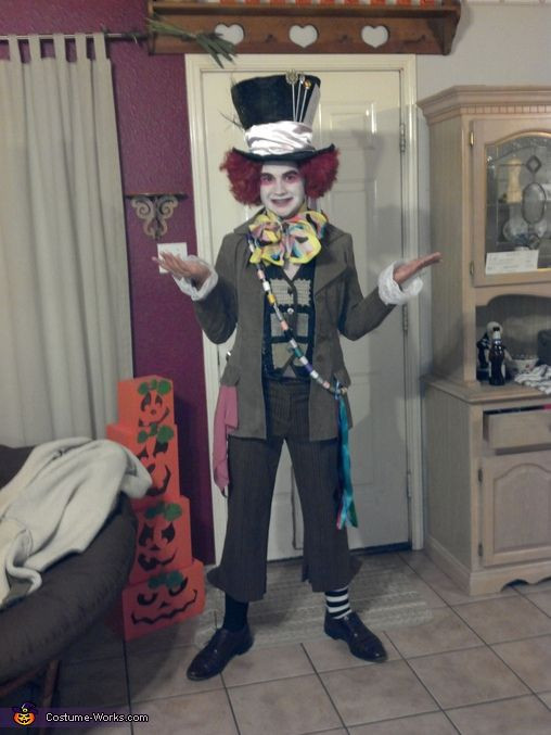 Mad Hatter Costume DIY
 Best 25 Mad Hatter Costumes ideas on Pinterest