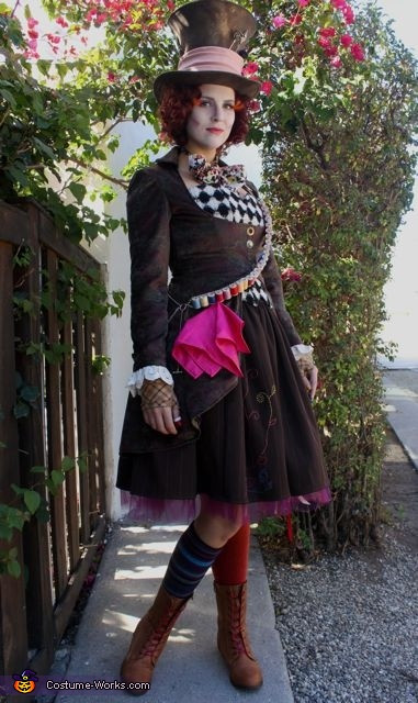Mad Hatter Costume DIY
 The Mad Hatter Costume for Women