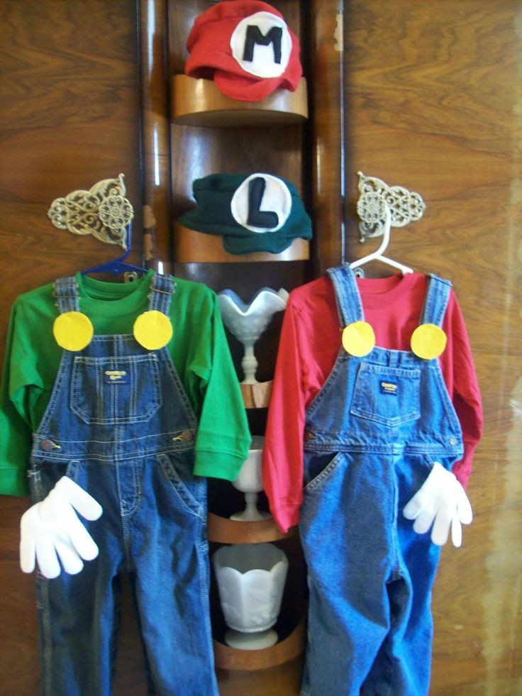Mario And Luigi DIY Costumes
 Super Mario Brothers costumes DIY