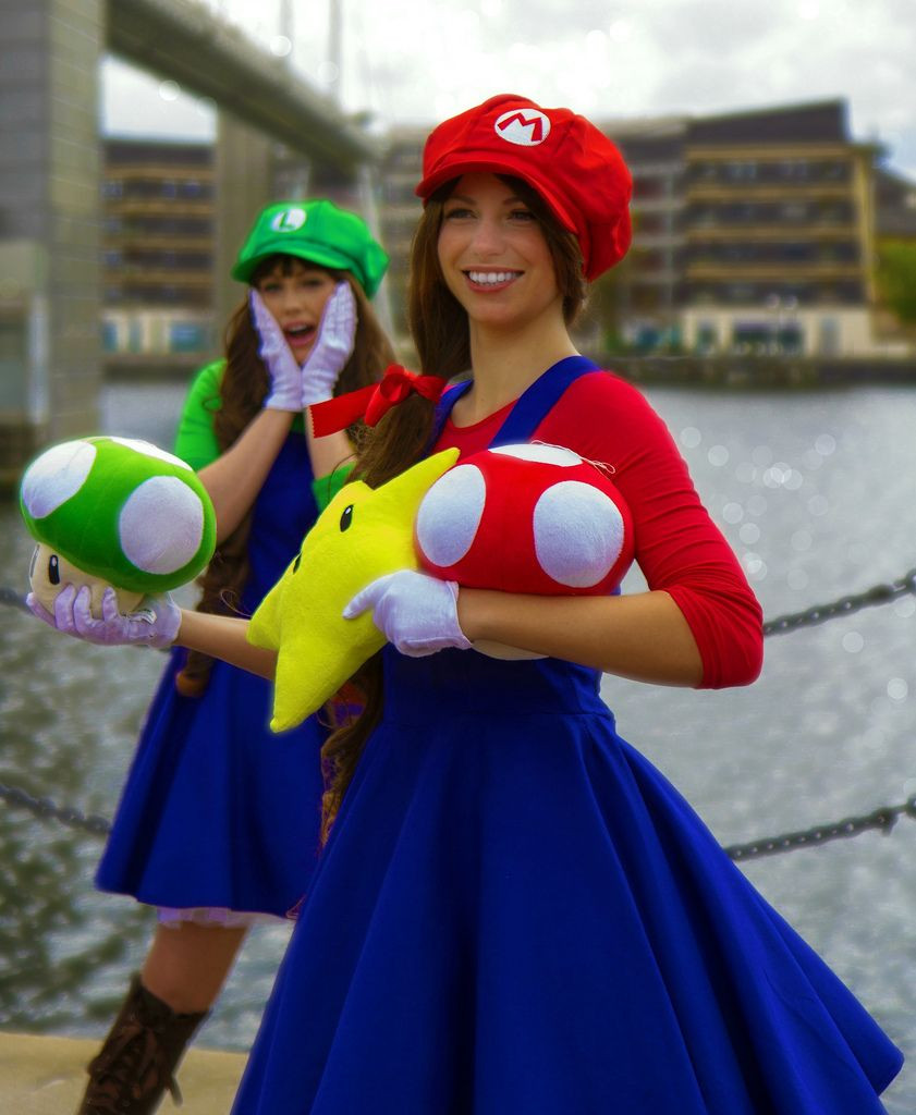 Mario Costume DIY
 Genius Little BLUE Dress Halloween Costume Ideas