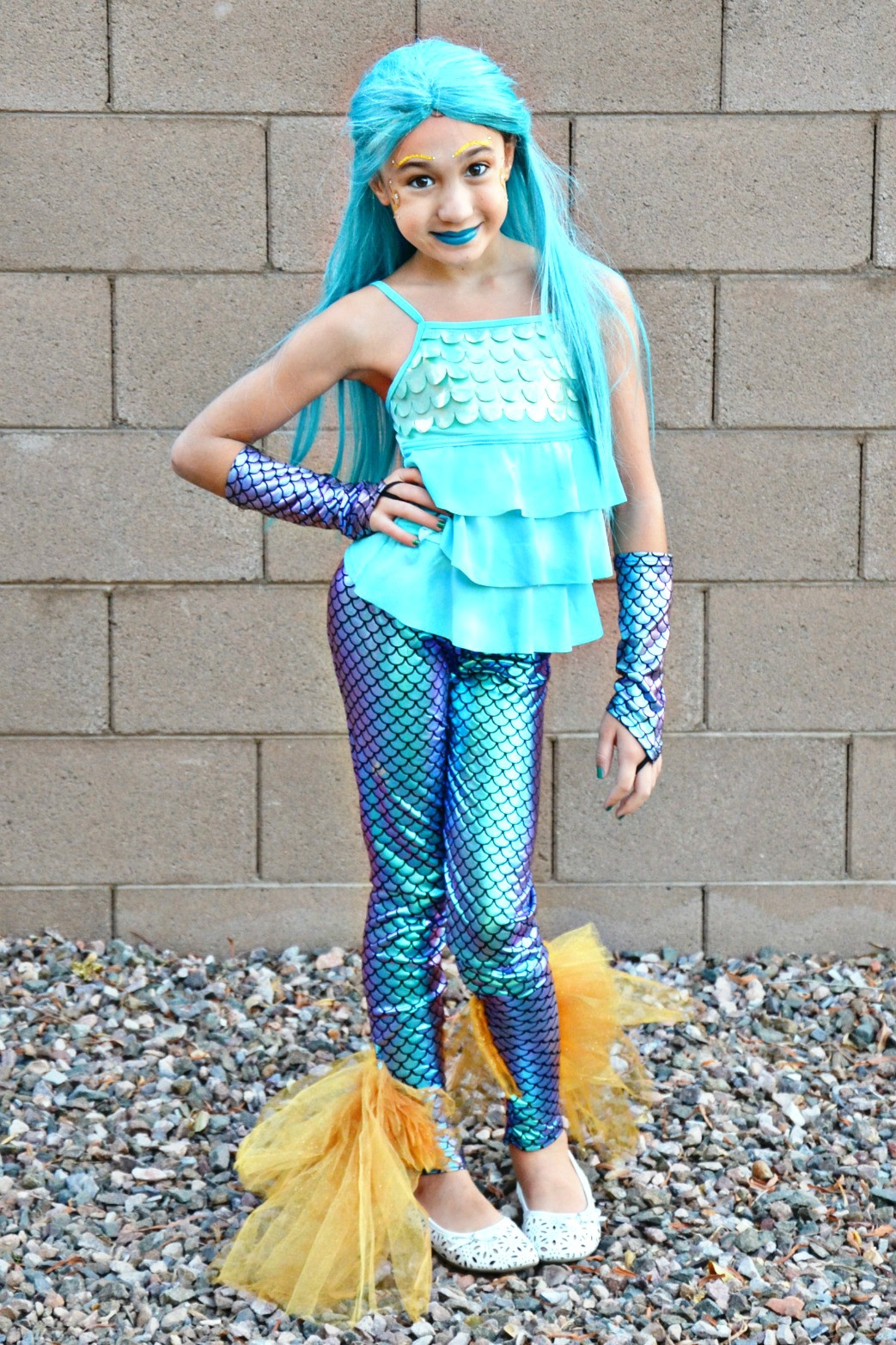 Mermaid DIY Costume
 DIY Mermaid Costume learn how to add a mermaid fin tail