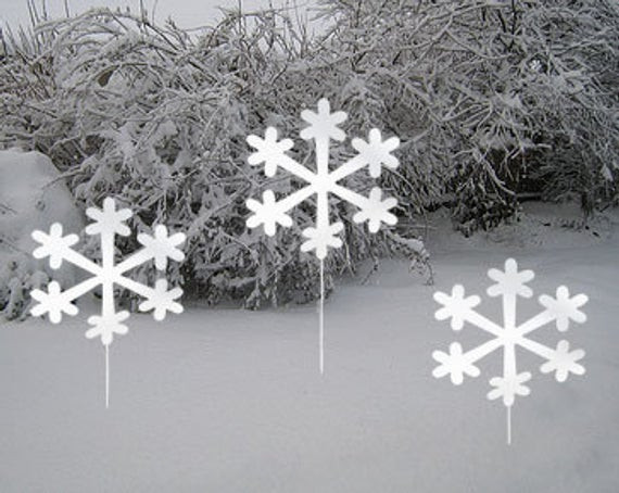Metal Outdoor Christmas Decorations
 Snowflake Garden Stakes Set of 3 Christmas Decoration
