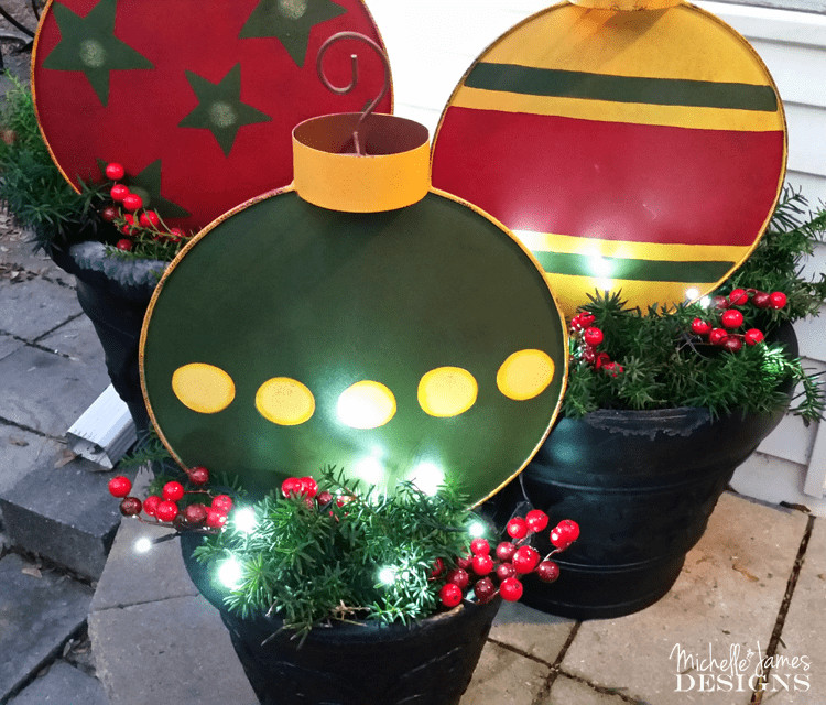 Metal Outdoor Christmas Decorations
 Outdoor Christmas Decorations With Oriental Trading