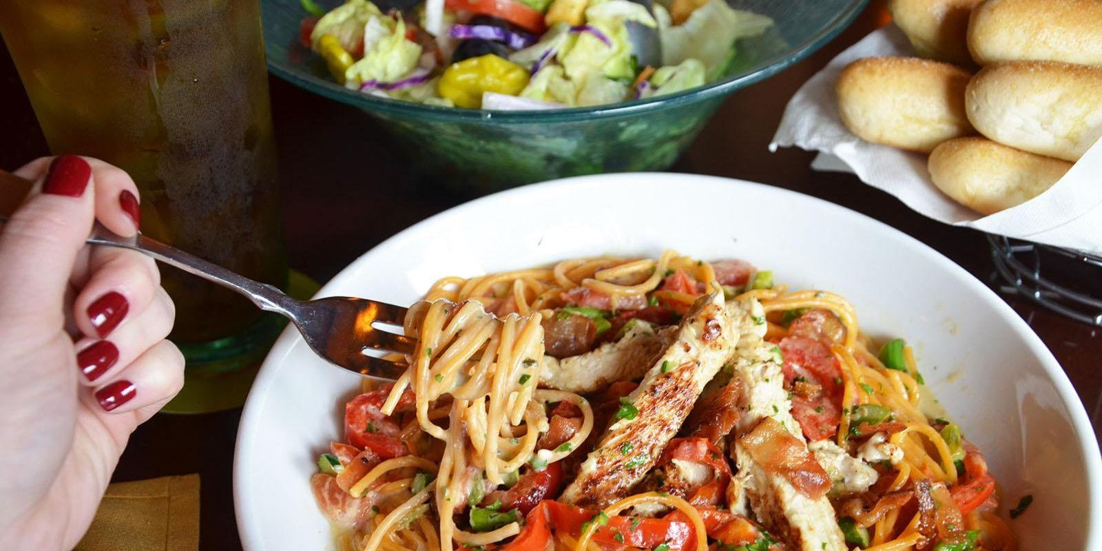 Olive Garden Christmas Eve Hours
 Olive Garden Is Unveiling A Totally New Menu