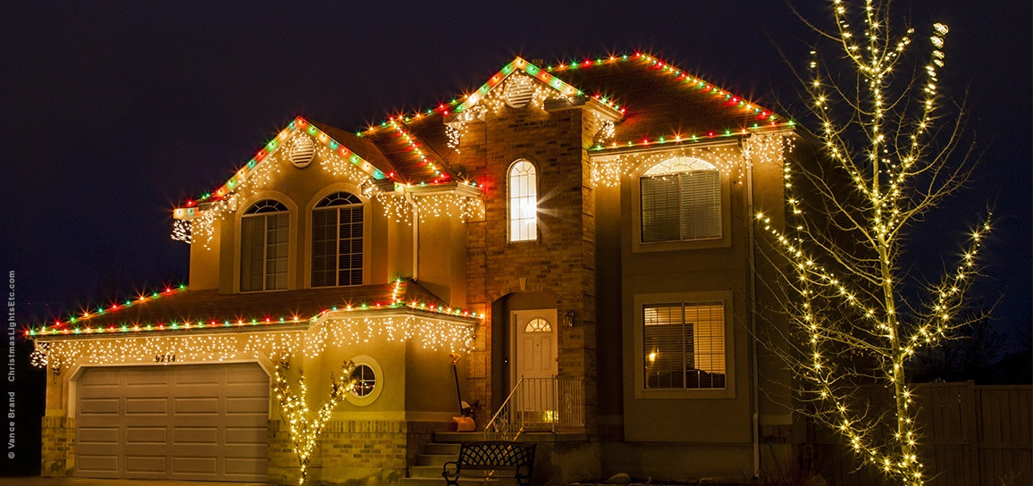 Outdoor Christmas Icicle Lights
 Outdoor Christmas Lights Ideas For The Roof