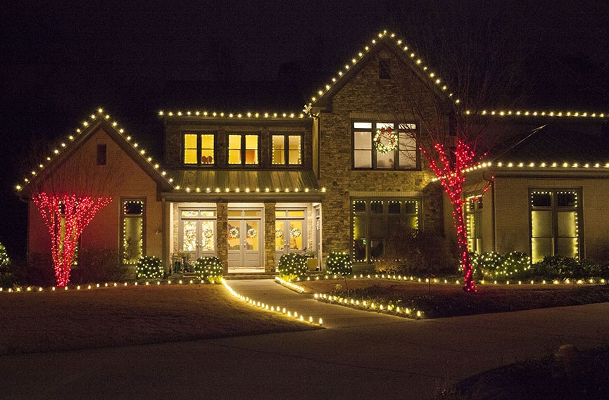 Outdoor Christmas Lighting Ideas
 Outdoor Christmas Lights Ideas For The Roof