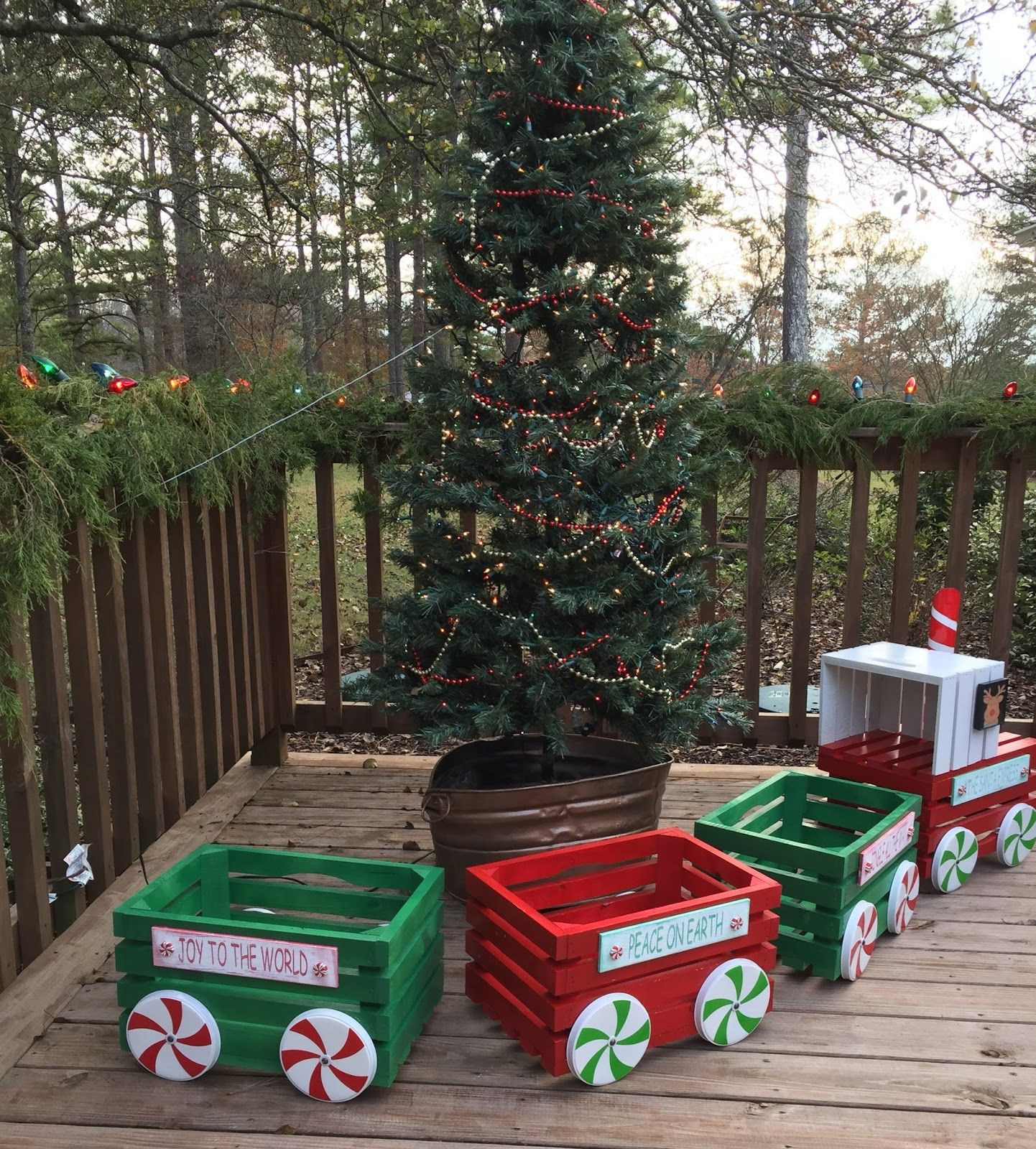 Outdoor Christmas Train
 Oh my I LOVE LOVE LOVE how my little crate train turned
