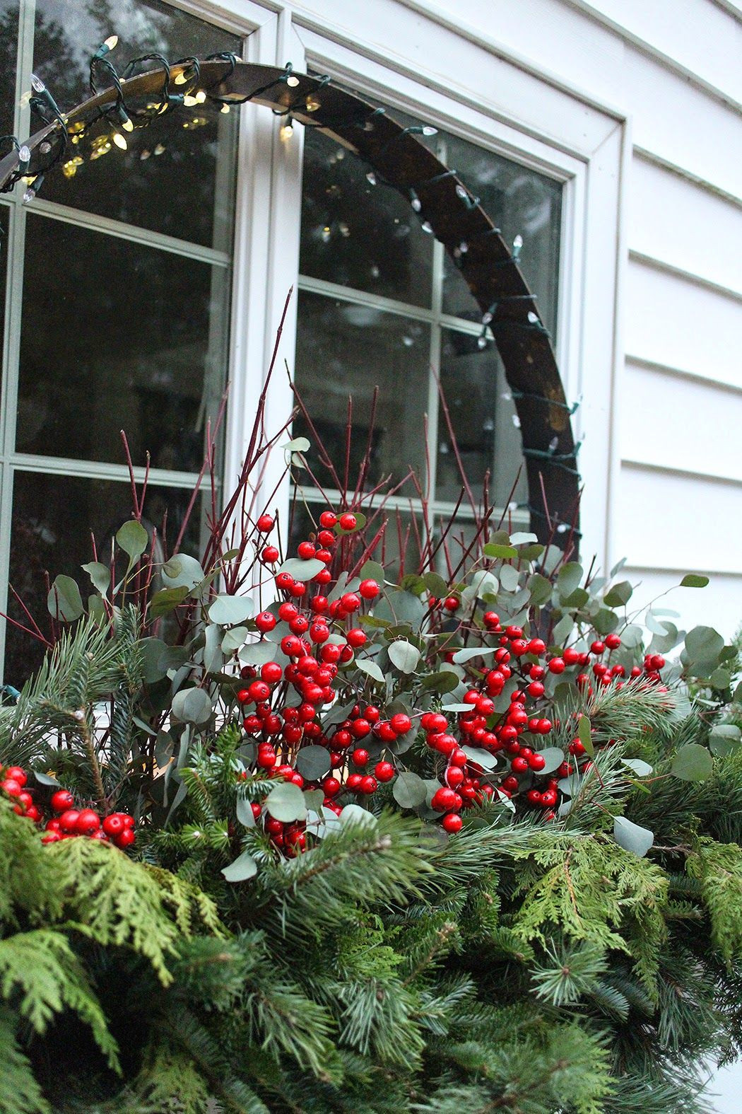 Outdoor Christmas Window Decorations
 HOLIDAY CHEER FOR OUTSIDE