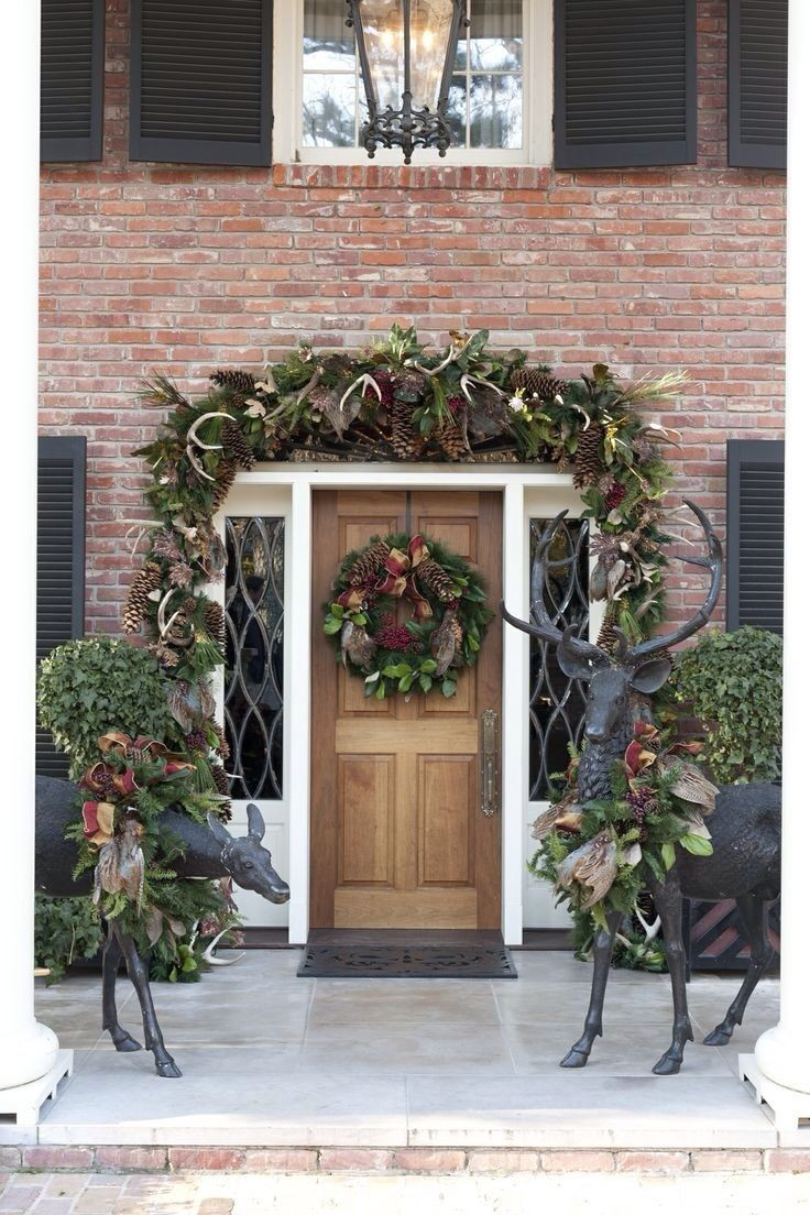 Outdoor Entryway Christmas Trees
 Elegant front entrance