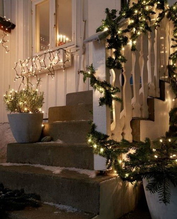 Outdoor Entryway Christmas Trees
 50 Fresh Festive Christmas Entryway Decorating Ideas