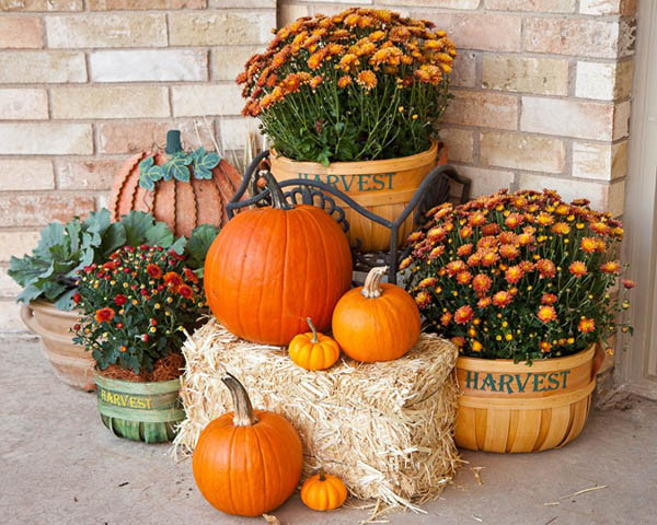 Outdoor Fall Decor
 30 Eye Catching Outdoor Thanksgiving Decorations Ideas