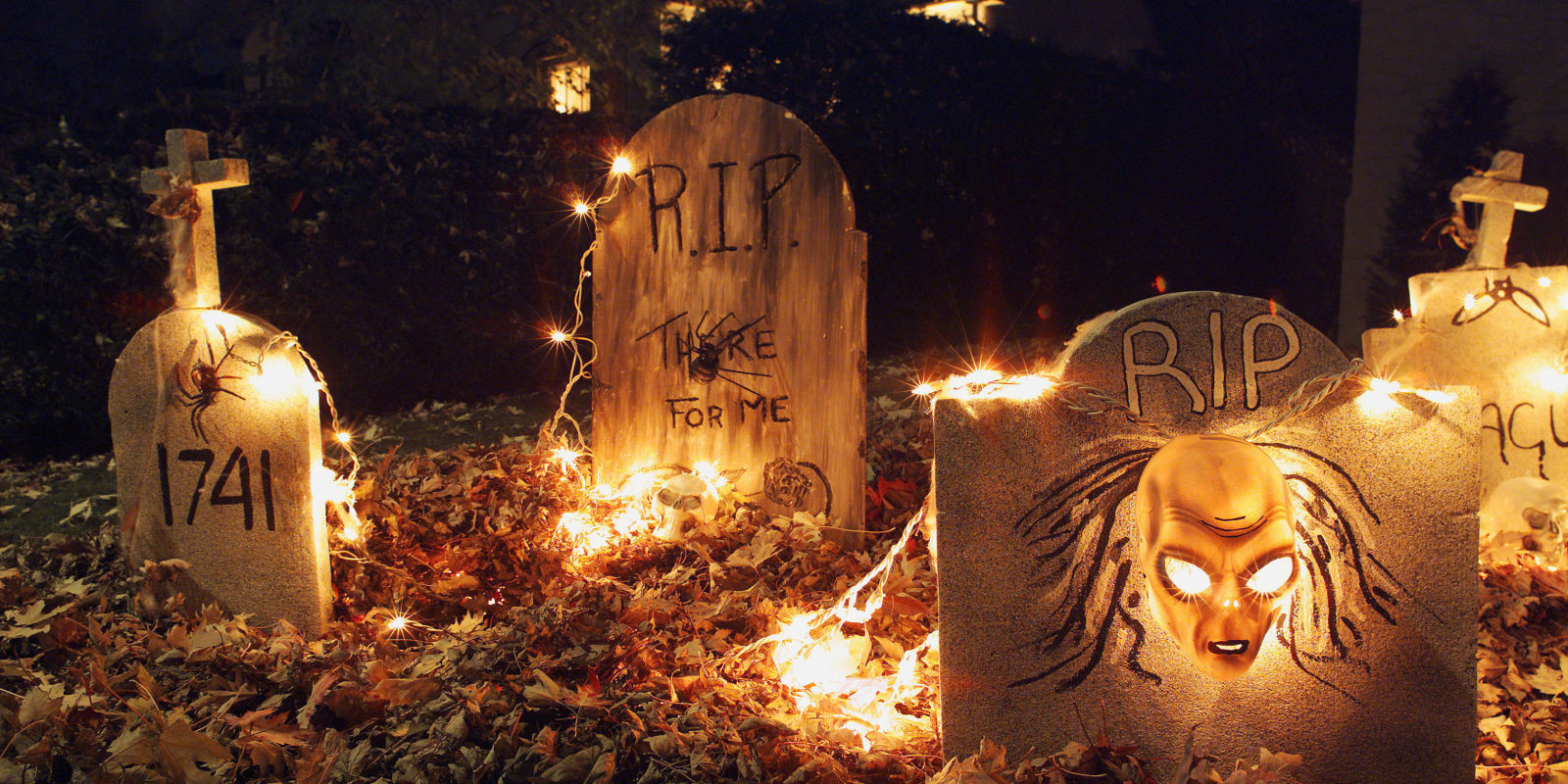 Outdoor Halloween Lights
 5 Scary Ways to Light Up Your Yard for Halloween
