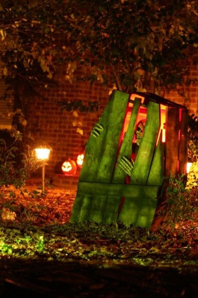 Outdoor Halloween Lights
 Halloween Yard Decoration WoodWorking Projects & Plans