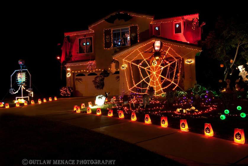 Outdoor Halloween Lights
 Halloween Décor Safety Smarts