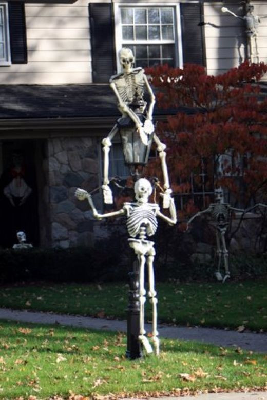 Outdoor Halloween Props
 Best 25 Halloween yard props ideas on Pinterest