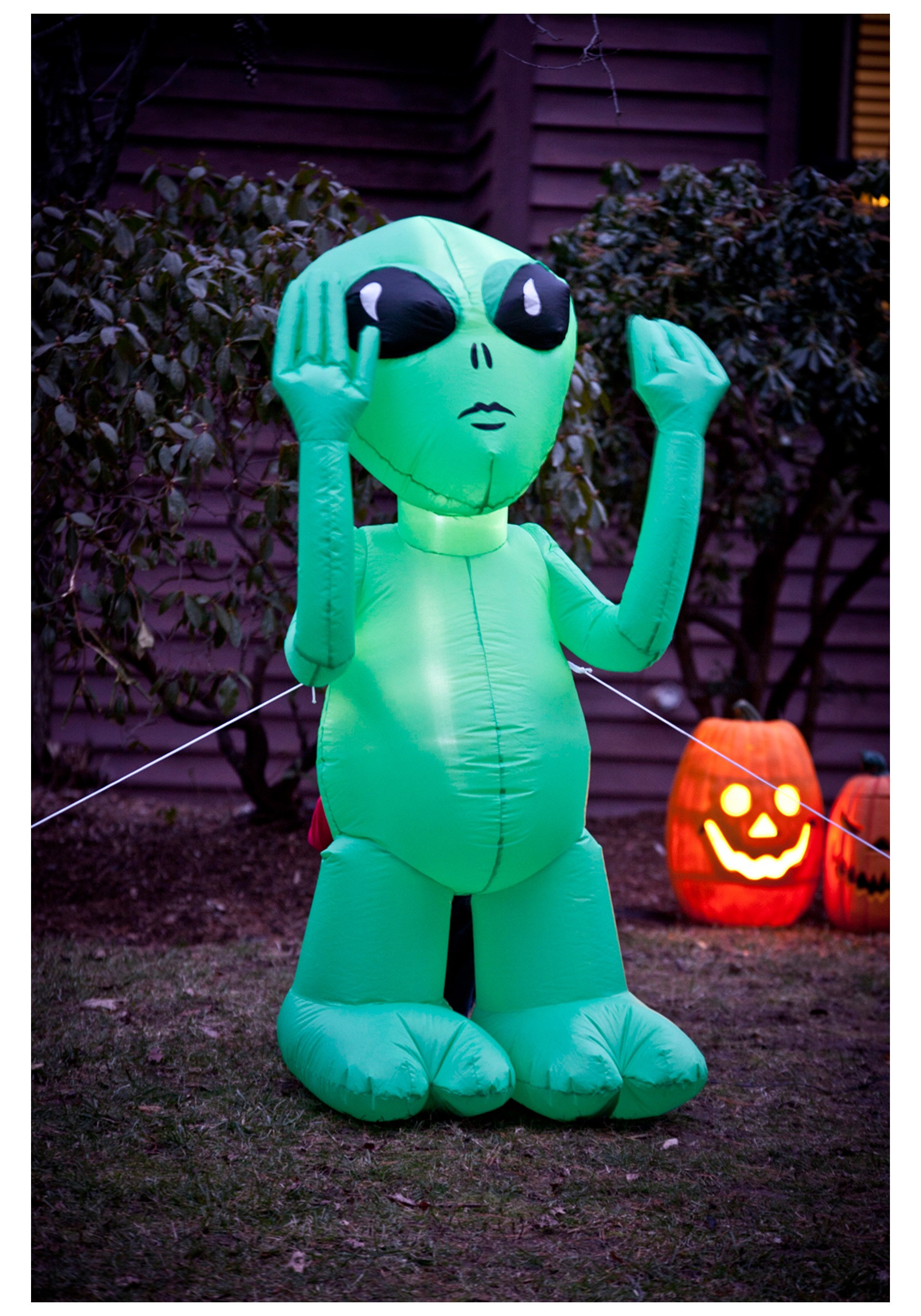 Outdoor Inflatable Halloween Decorations
 Alien Inflatable Lawn Decoration