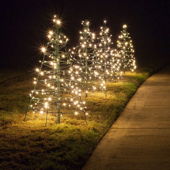 Outdoor Light Up Christmas Tree
 Lighted Warm White LED Outdoor Christmas Tree