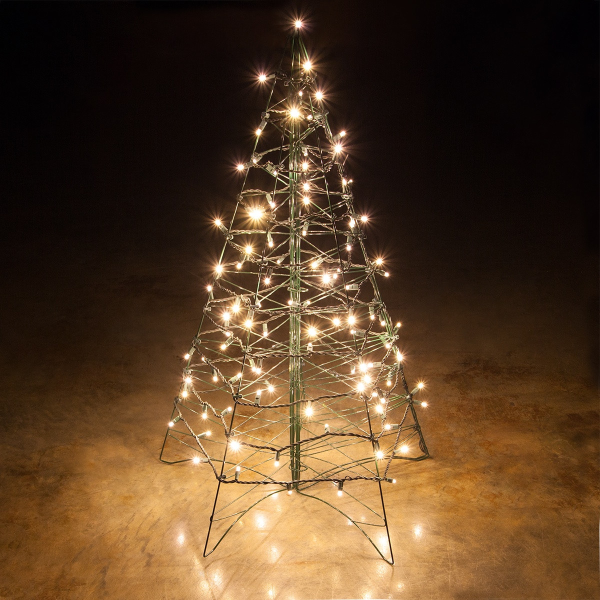 Outdoor Light Up Christmas Tree
 Lighted Warm White LED Outdoor Christmas Tree