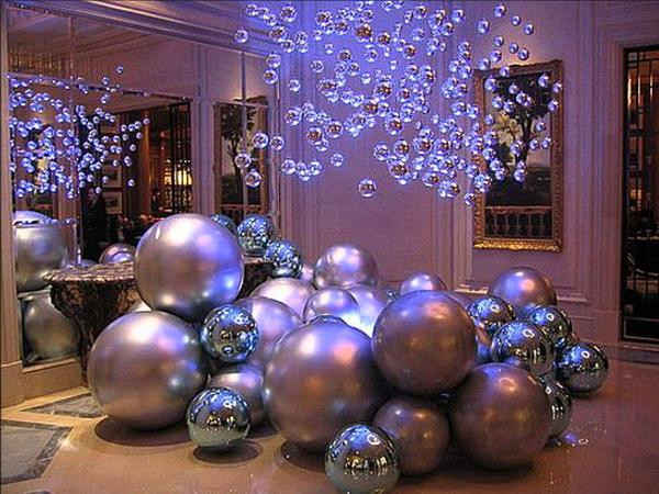 Oversized Outdoor Christmas Ornaments
 Christmas Decoration Ideas For 2015 – Easyday