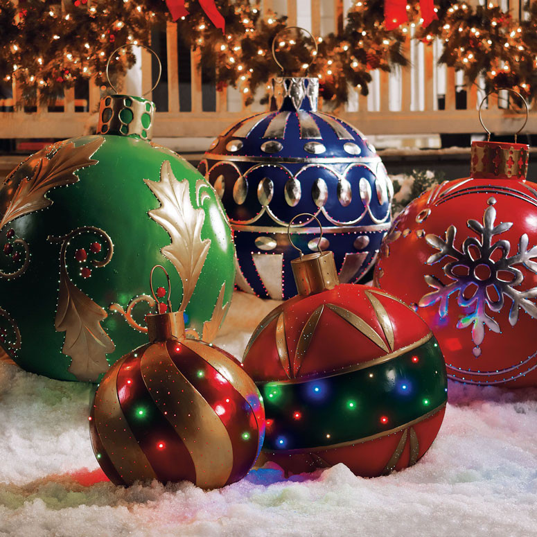 Oversized Outdoor Christmas Ornaments
 Giant Outdoor Lighted Ornaments The Green Head
