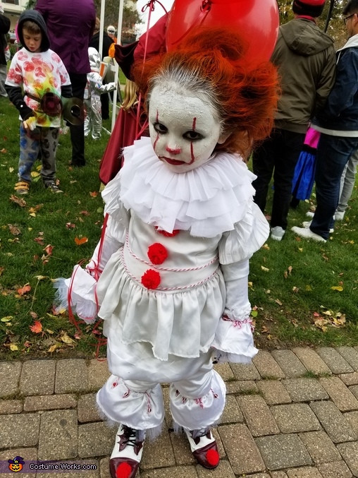 Pennywise Costume DIY
 Pennywise Child Costume