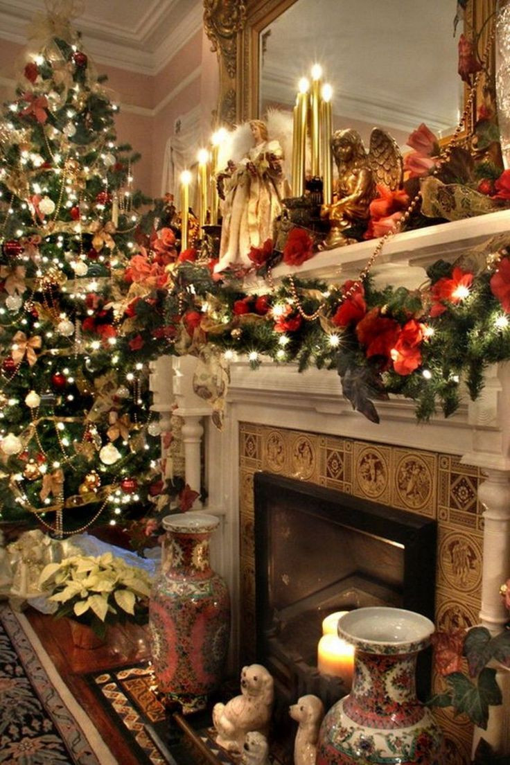 Pinterest Christmas Fireplace Decorations
 905 best Christmas Mantels images on Pinterest
