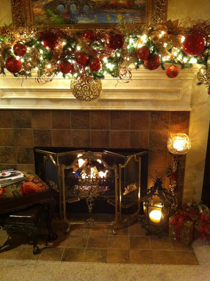 Pinterest Christmas Fireplace Decorations
 25 best ideas about Christmas mantle decorations on