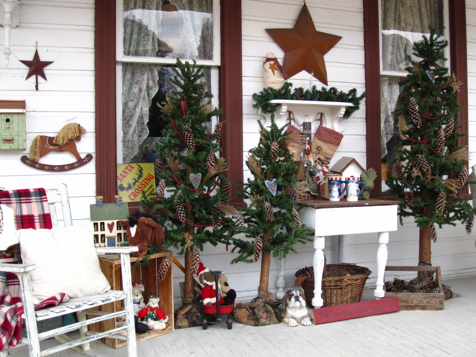 Porch Christmas Decorating
 SuesJunkTreasures Rustic Country Christmas on my front