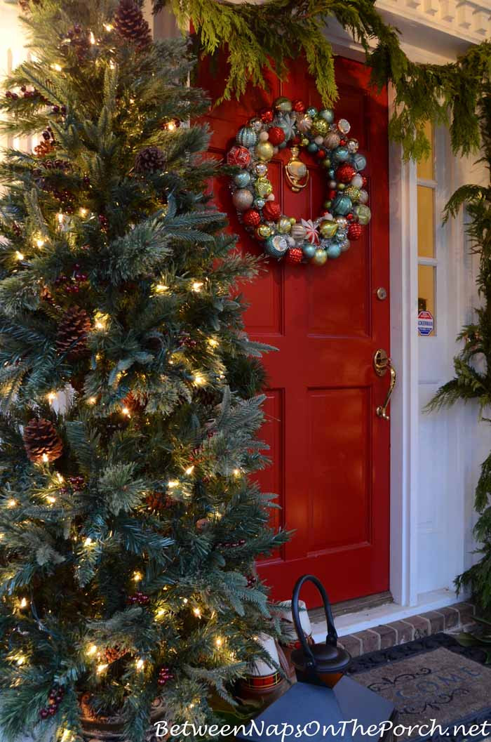 Porch Decorating For Christmas
 Christmas Porch Decorating Ideas