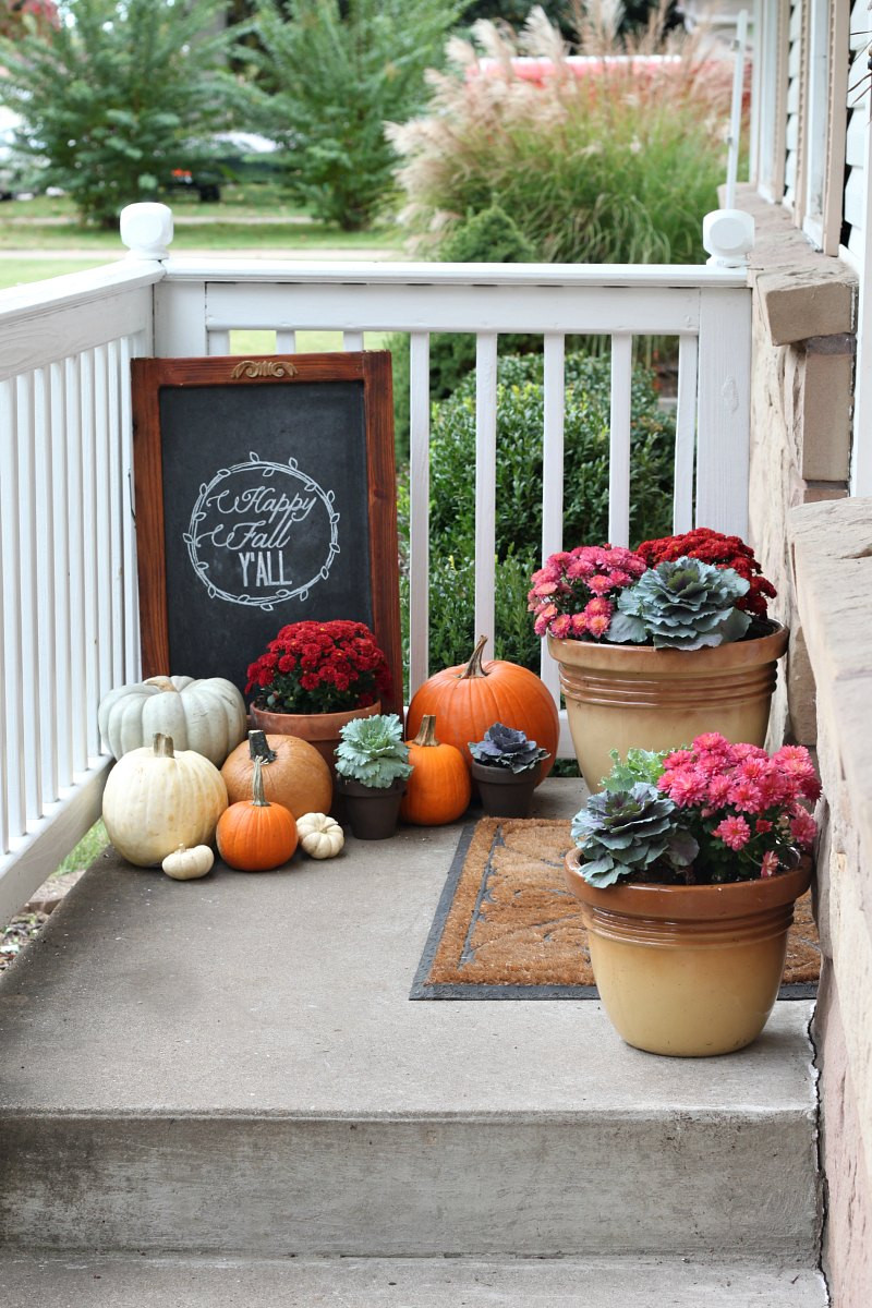 Porch Fall Decorating Ideas
 Great Ways to Decorate Your Porch for Fall – My List of Lists