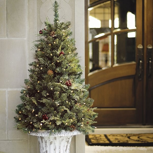 Pre Lit Outdoor Christmas Trees
 Pre lit Christmas trees – fascinating ideas for indoors