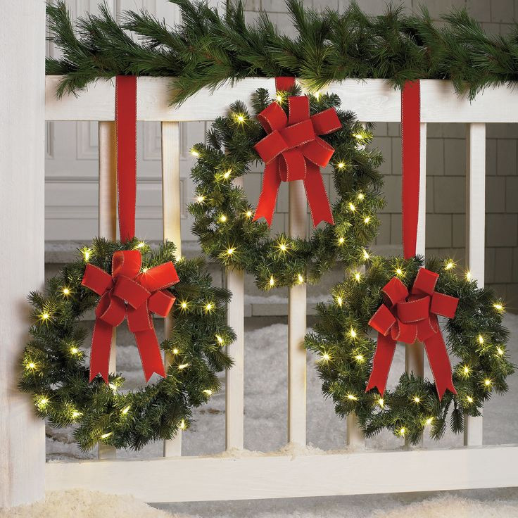Pre Lit Outdoor Christmas Wreaths
 17 Best ideas about Outdoor Christmas Wreaths on Pinterest