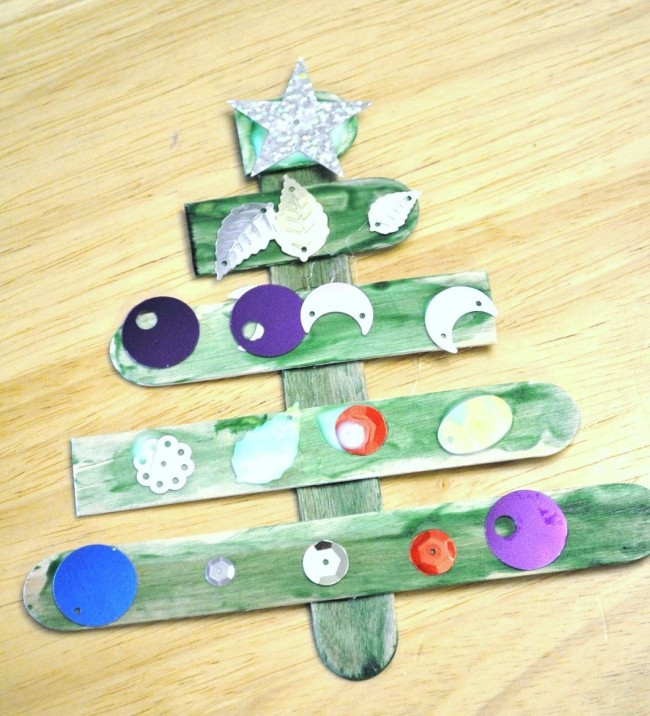 Preschool Money Crafts
 12 Days of Christmas Carols and Crafts O Christmas Tree