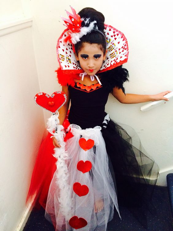 Queen Of Hearts DIY Costume
 Heart Queen of hearts and Queen on Pinterest