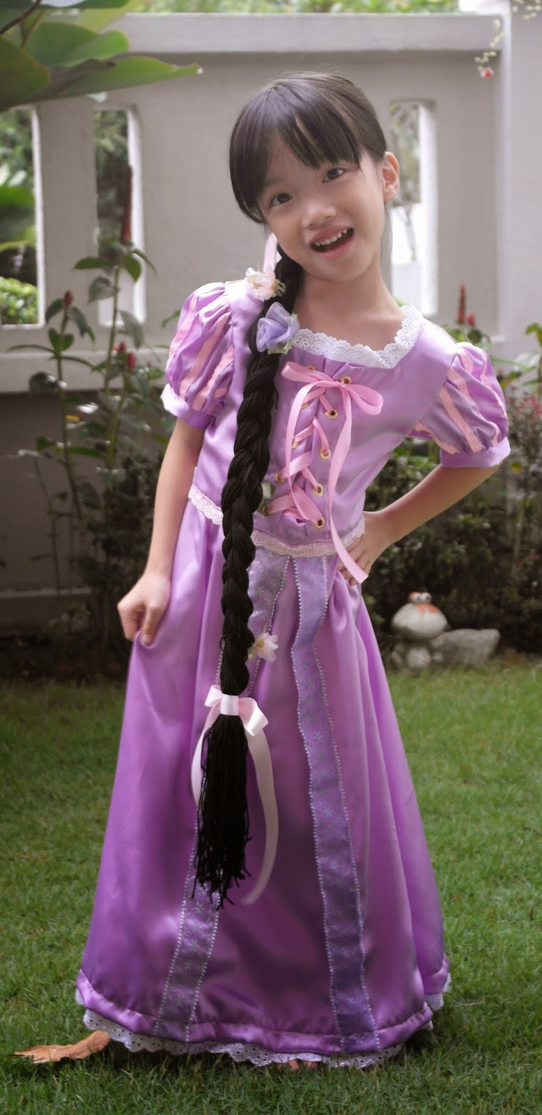 Rapunzel Costume DIY
 DIY Rapunzel Costume