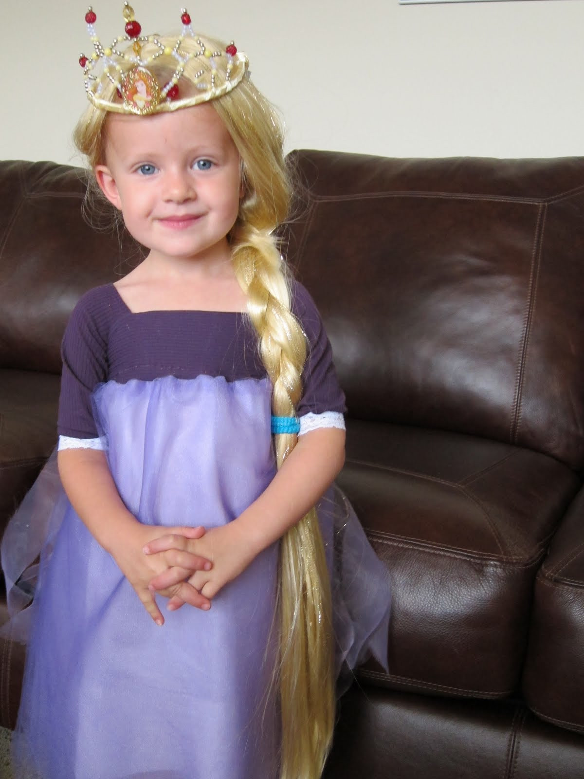 Rapunzel Costume DIY
 do it yourself divas DIY Halloween Costumes