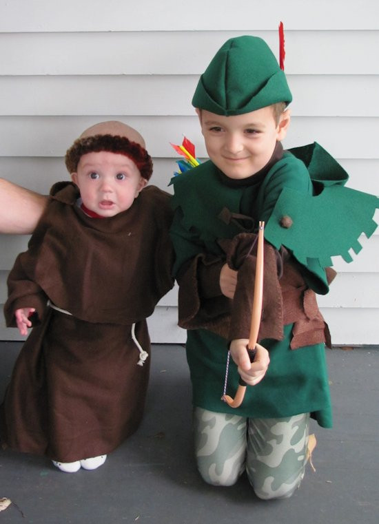 Robin Hood Costume DIY
 DIY Handmade kids Robin Hood and Friar Tuck Halloween costumes