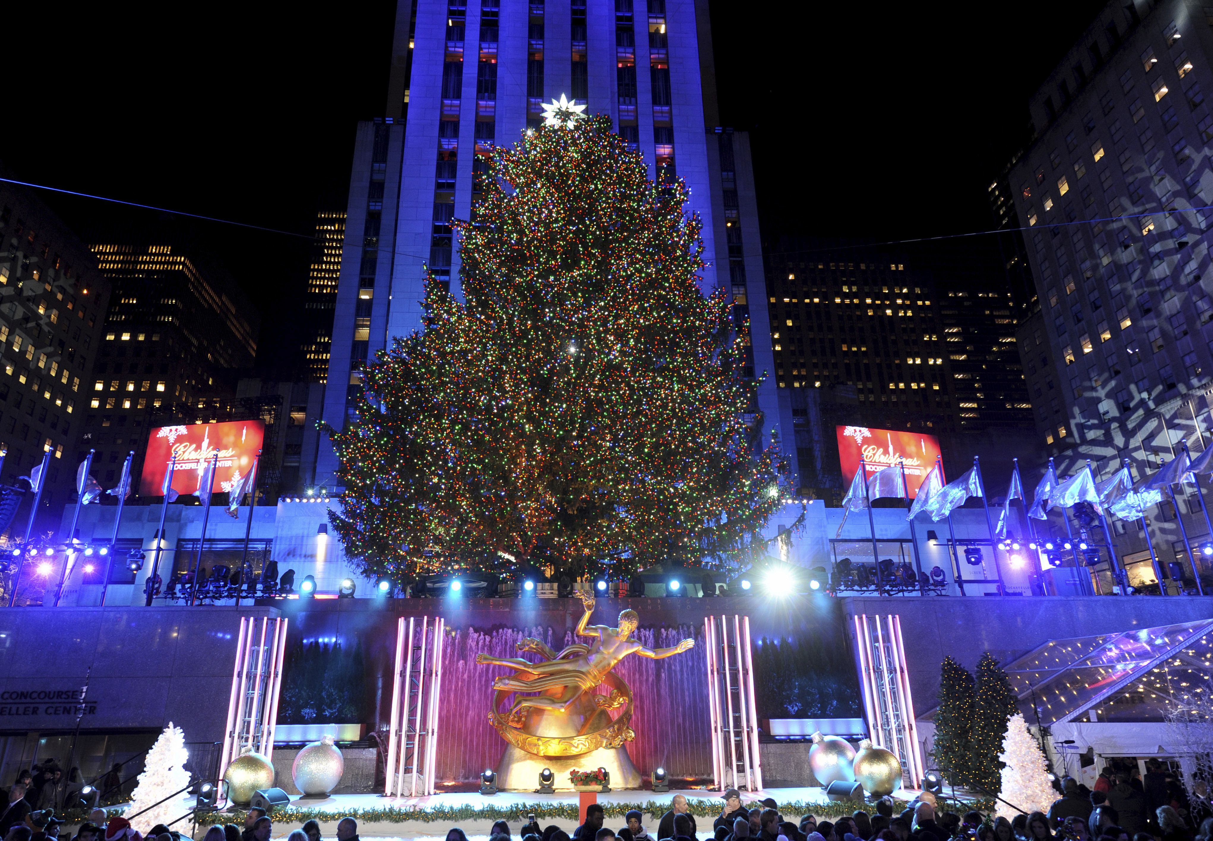 Rockefeller Christmas Tree Lighting
 2018 NYC Rockefeller Center tree lighting Chilly evening