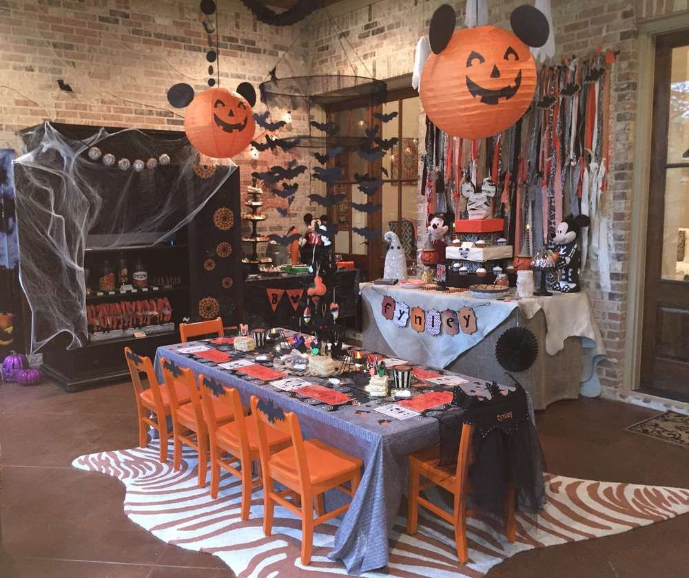 Scary Halloween Party Ideas
 Mickey mouse halloween Birthday Party Ideas