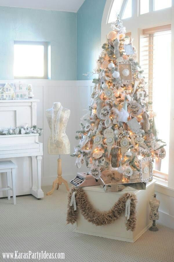 Shabby Chic Christmas Tree
 Pinterest