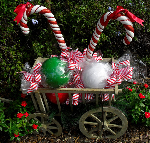 Simple Outdoor Christmas Decorations
 Easy Outdoor Christmas Decorations
