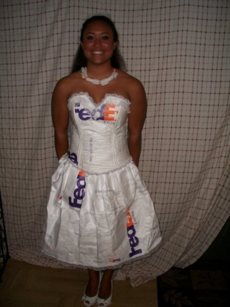 Slutty DIY Halloween Costumes
 Dress Made Divorce Papers Is Impressive PHOTOS