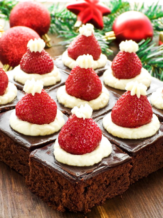 Small Christmas Party Ideas
 Santa Hat Mini Brownies – Healthy Christmas Party Dinner