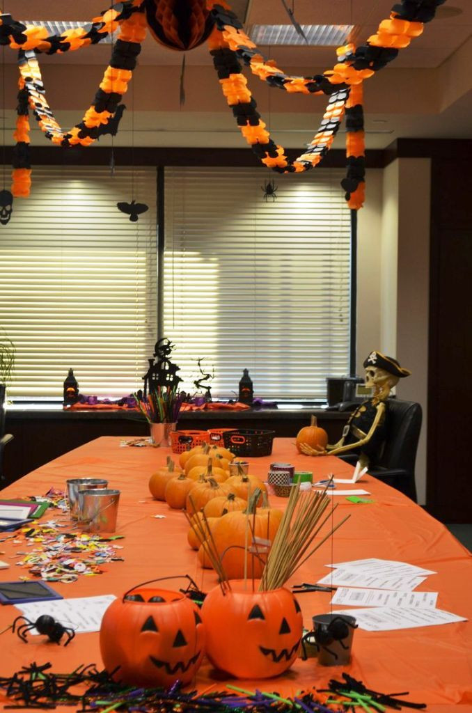 Small Halloween Party Ideas
 Top 15 fice Halloween Themes And Decorating Ideas